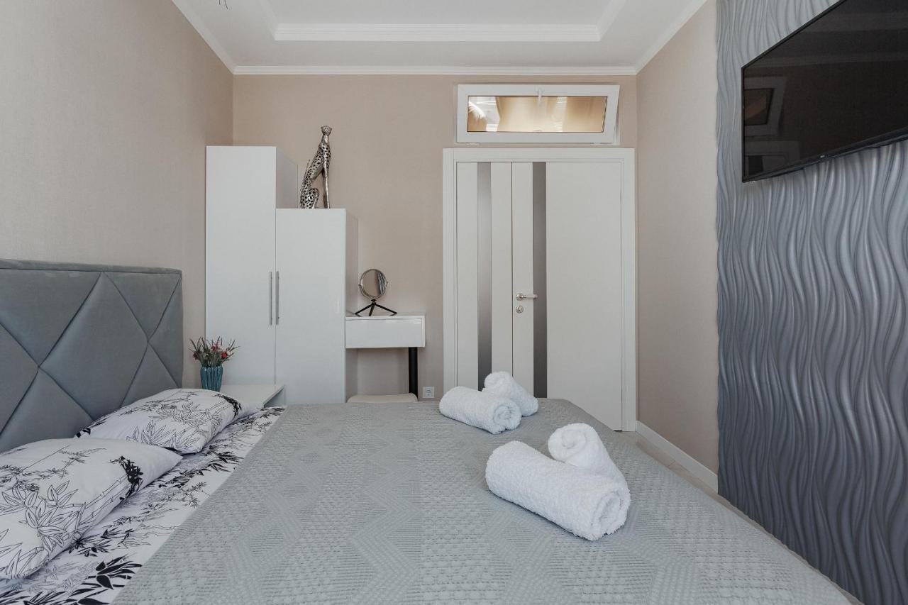 Vip Apartments Arcadia Одесса Экстерьер фото